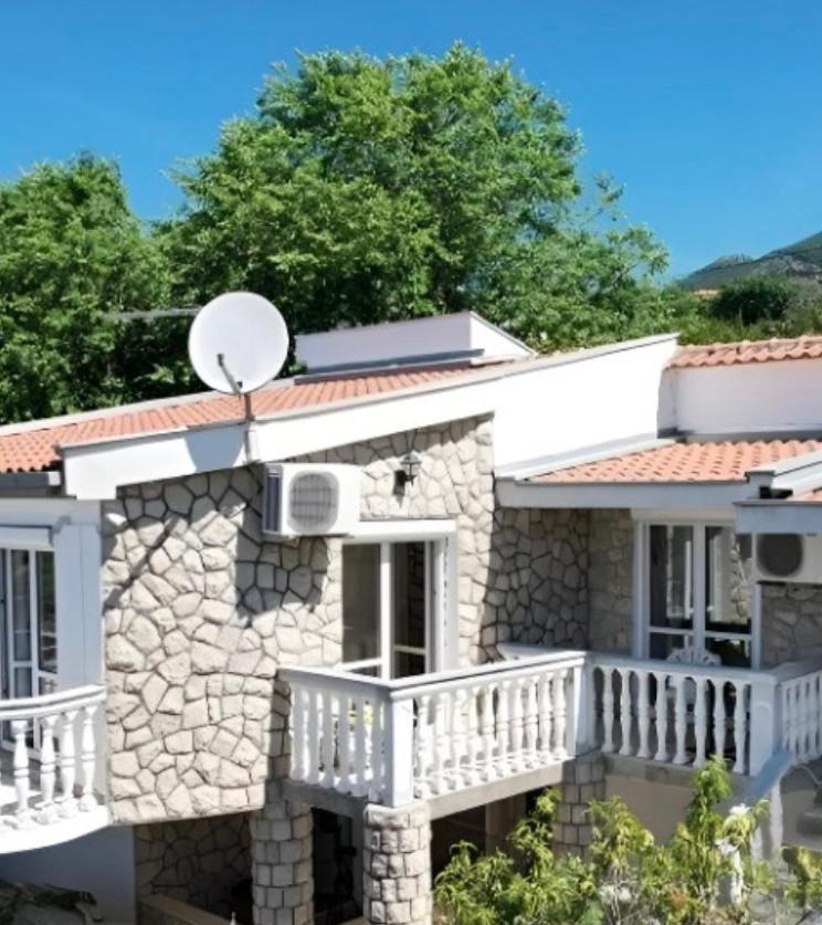 Villa Radis Dobra Voda Exterior photo